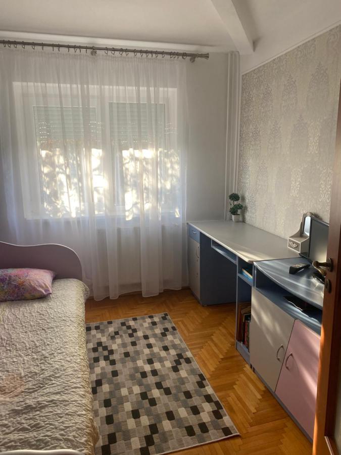 Apartament Regim Hotelier Oradea Exterior photo